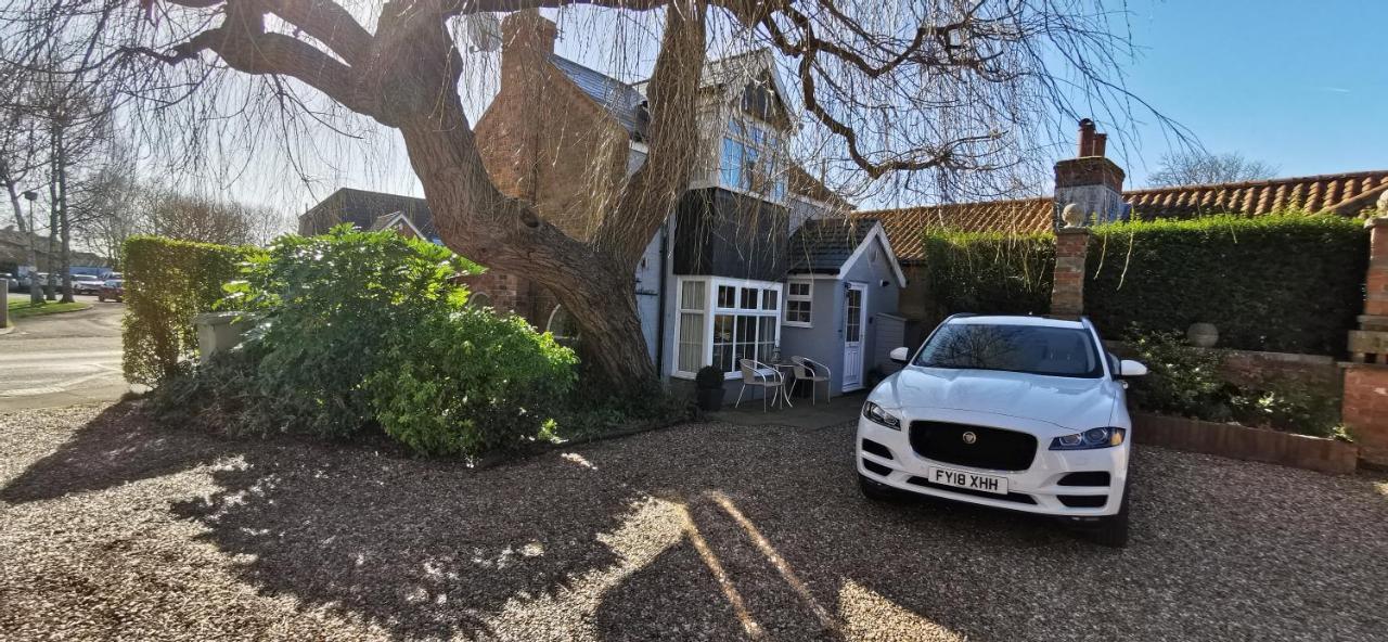 The Saddlery Holiday Cottage - Near Wolds And Coast North Thoresby Exterior photo